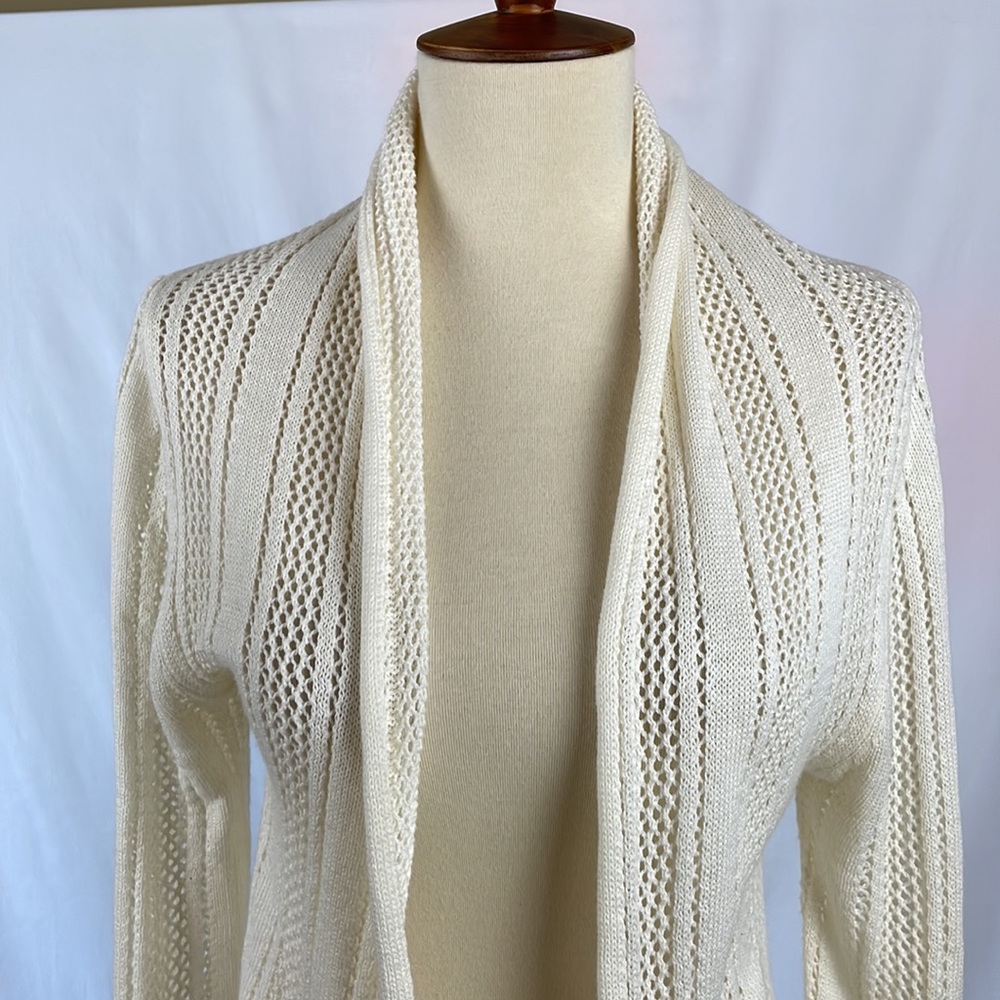Roxy Cream Long Knit Cardigan Sweater w/Front Pockets & Asymmetrical Hem - Small - Picture 2 of 12